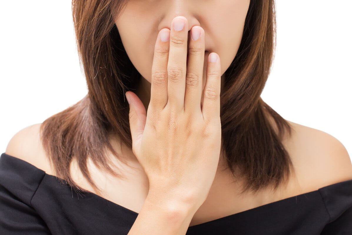 14 causas del mal aliento (halitosis): ¿Por qué huele mal mi aliento?